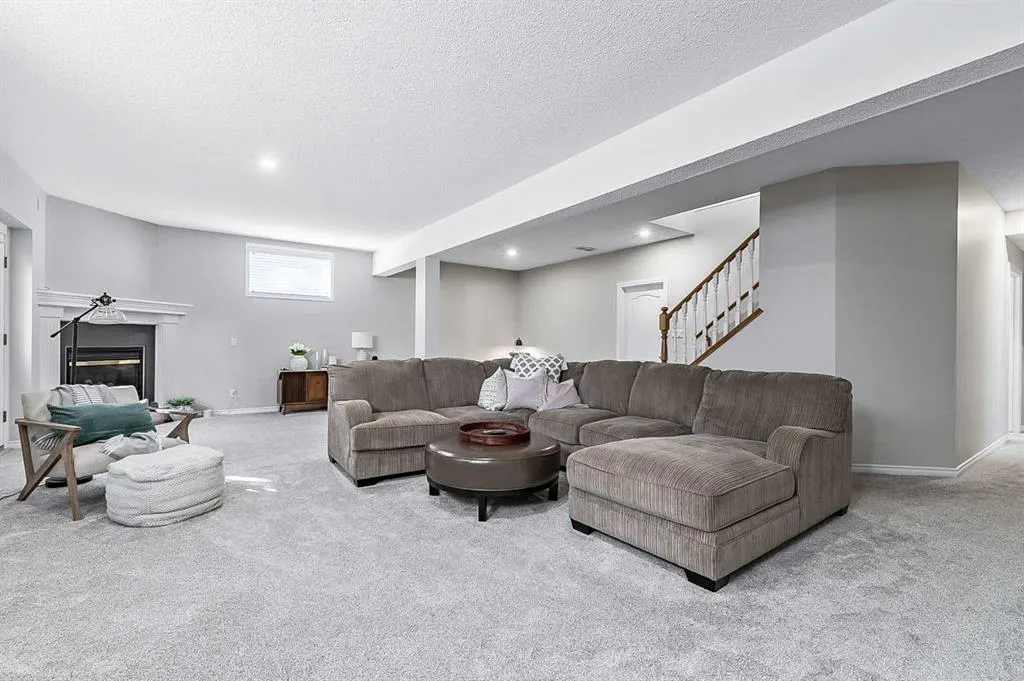 12898 Candle Crescent SW