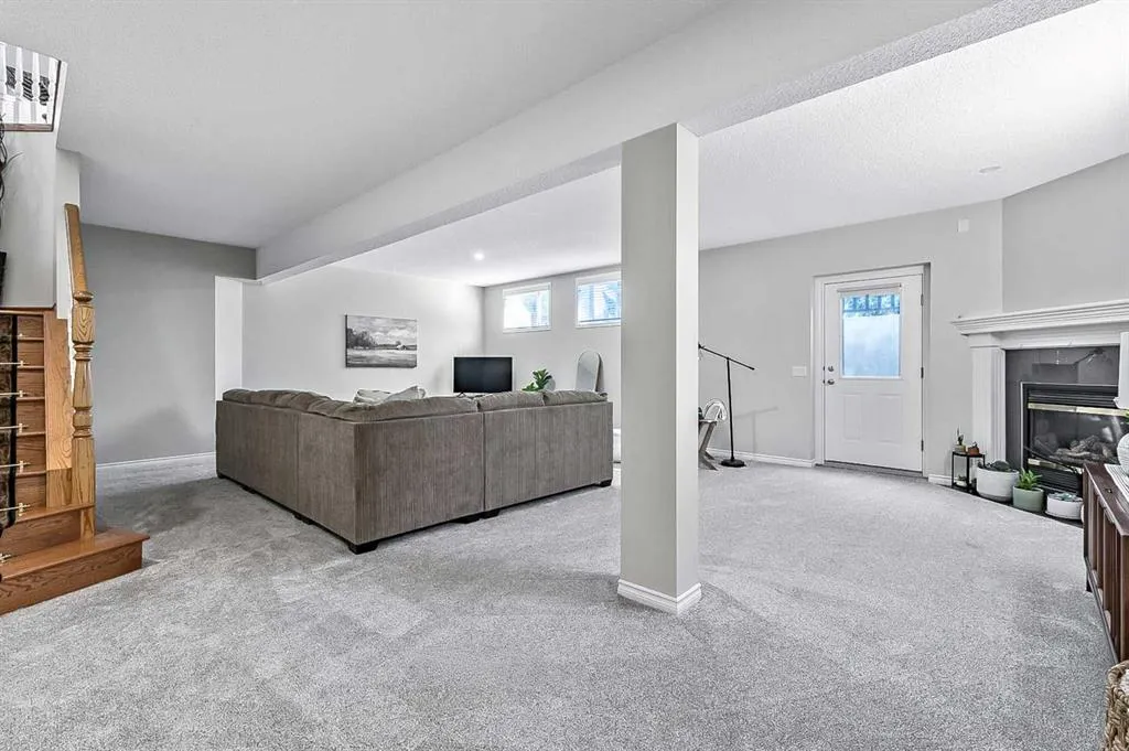 12898 Candle Crescent SW