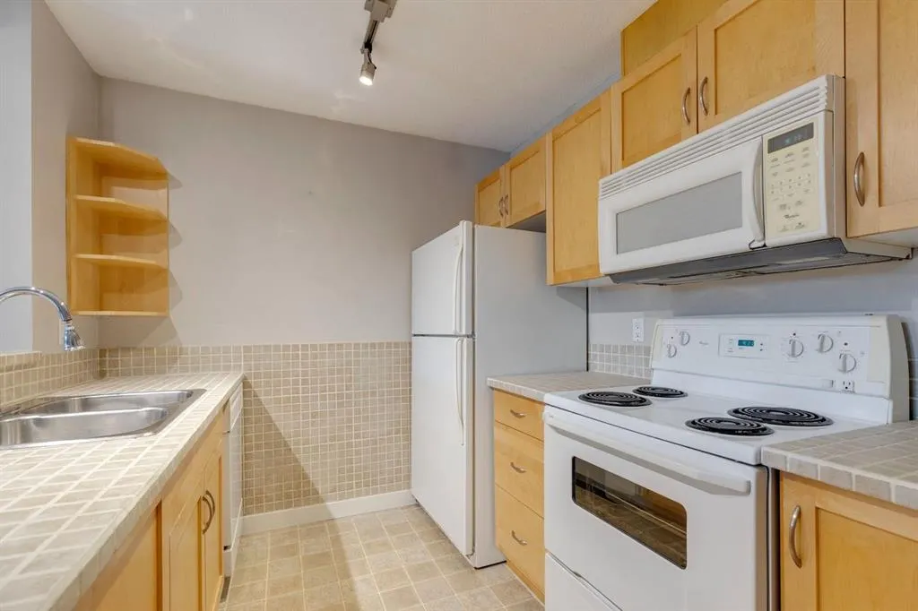 2440 34 Avenue SW, #107