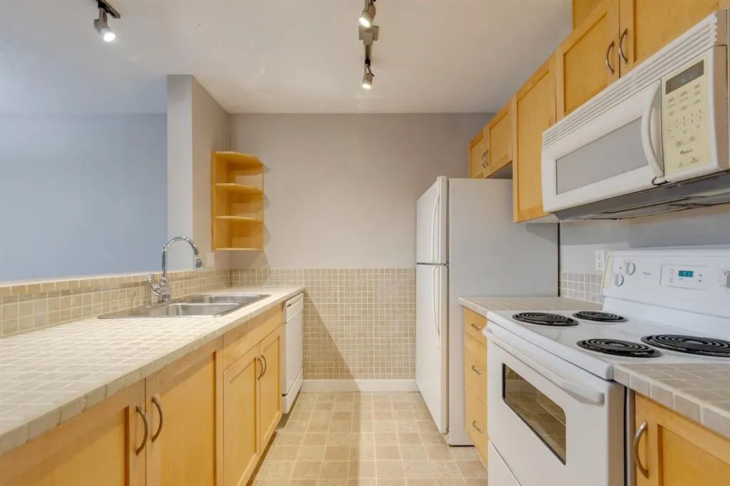 2440 34 Avenue SW, #107