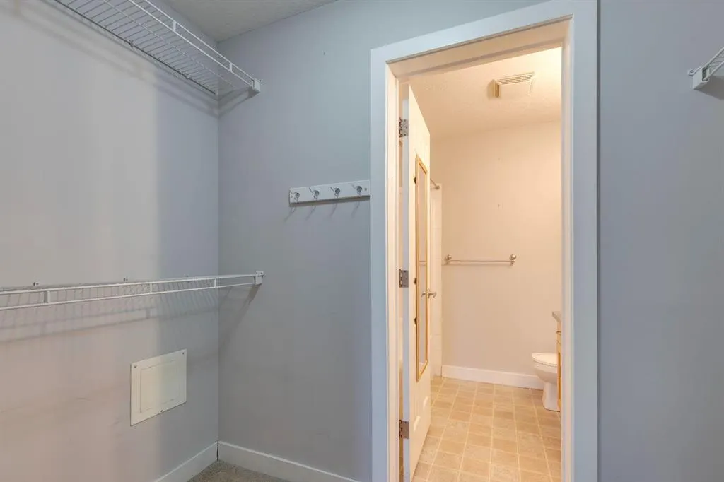 2440 34 Avenue SW, #107