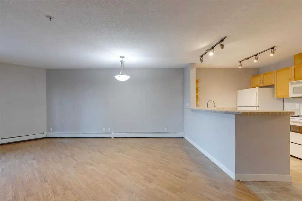 2440 34 Avenue SW, #107