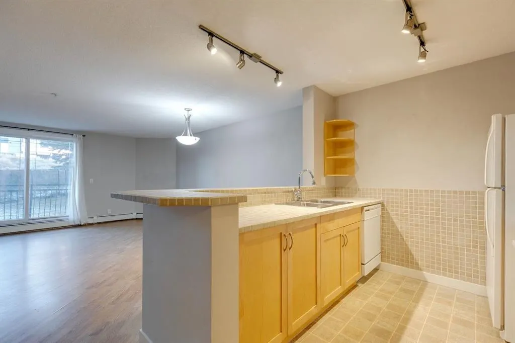 2440 34 Avenue SW, #107
