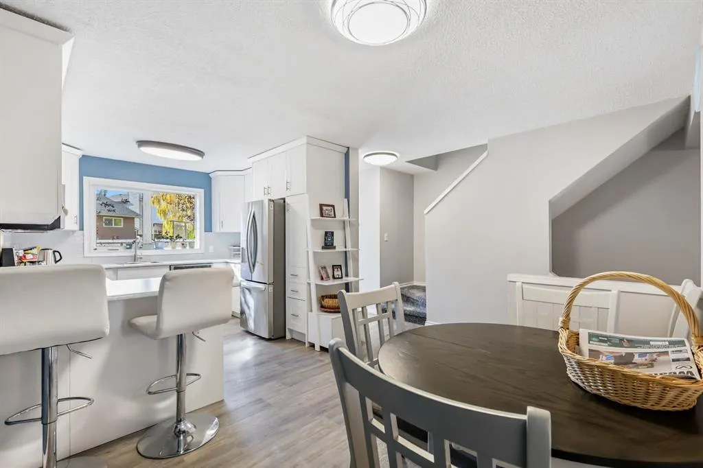 7 Westland Road, #8