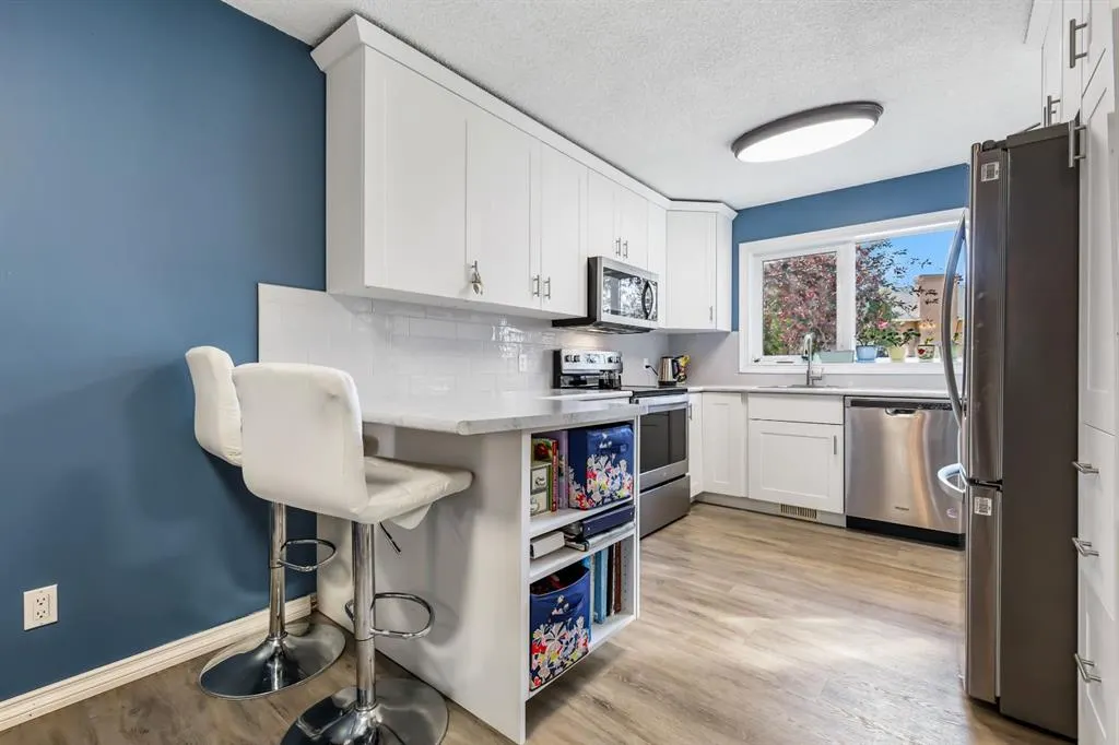 7 Westland Road, #8