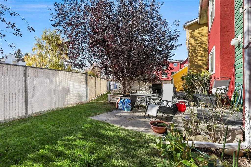 7 Westland Road, #8