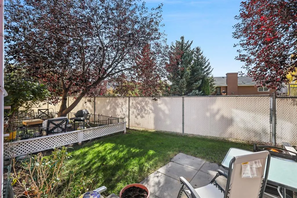 7 Westland Road, #8