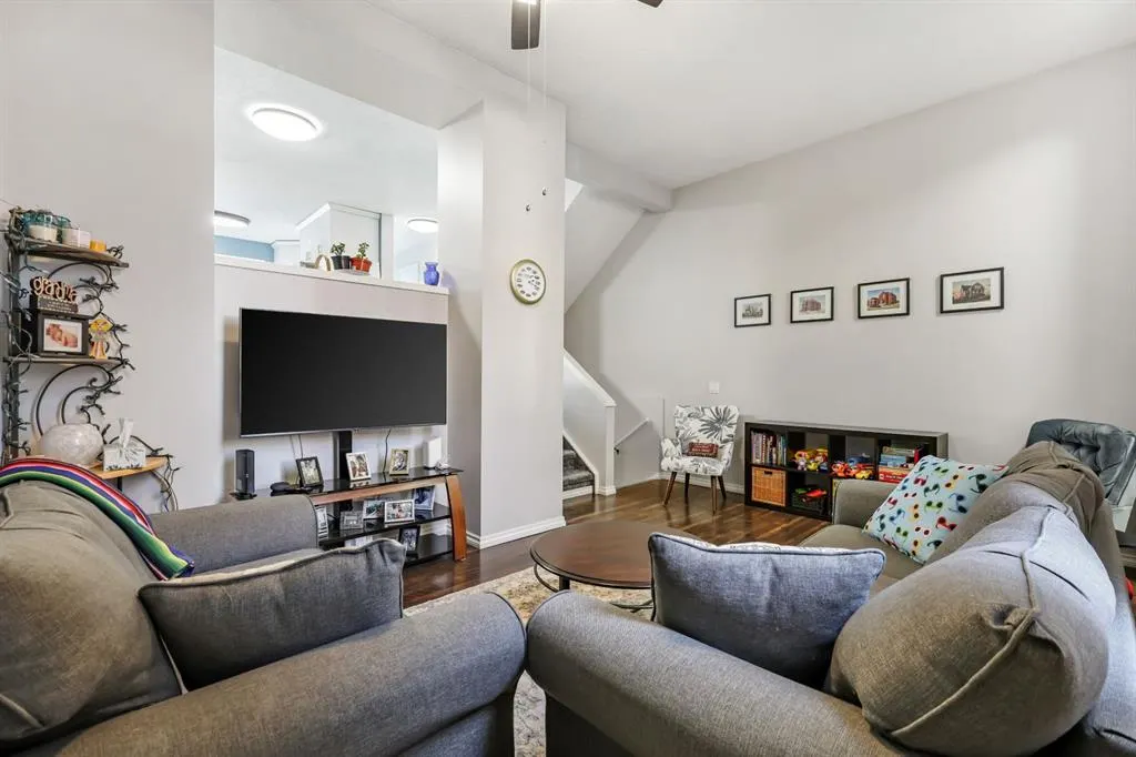 7 Westland Road, #8