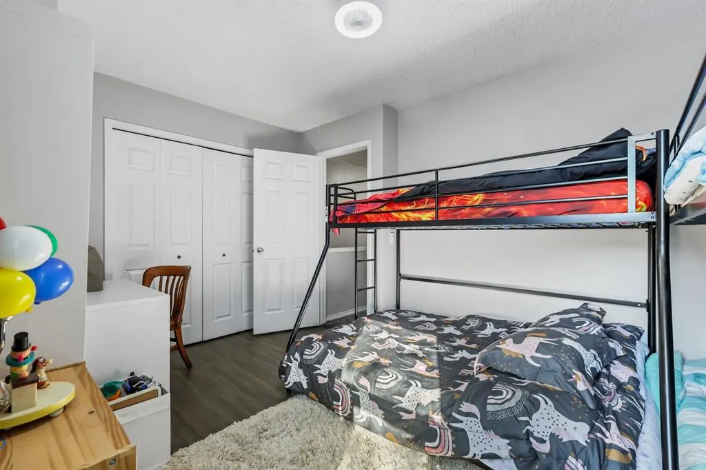 7 Westland Road, #8