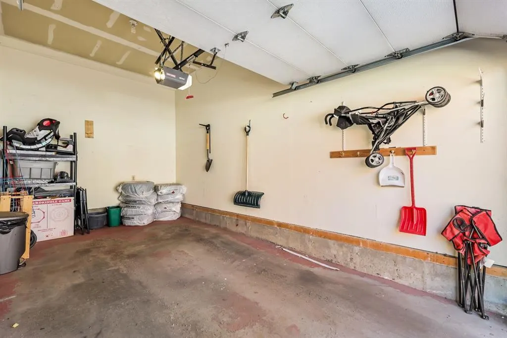 7 Westland Road, #8