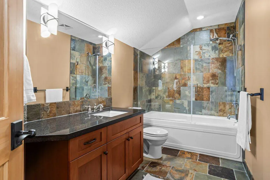 702 4 Street, #104