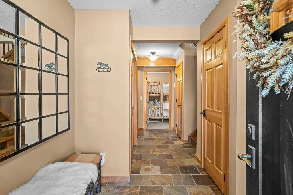 702 4 Street, #104