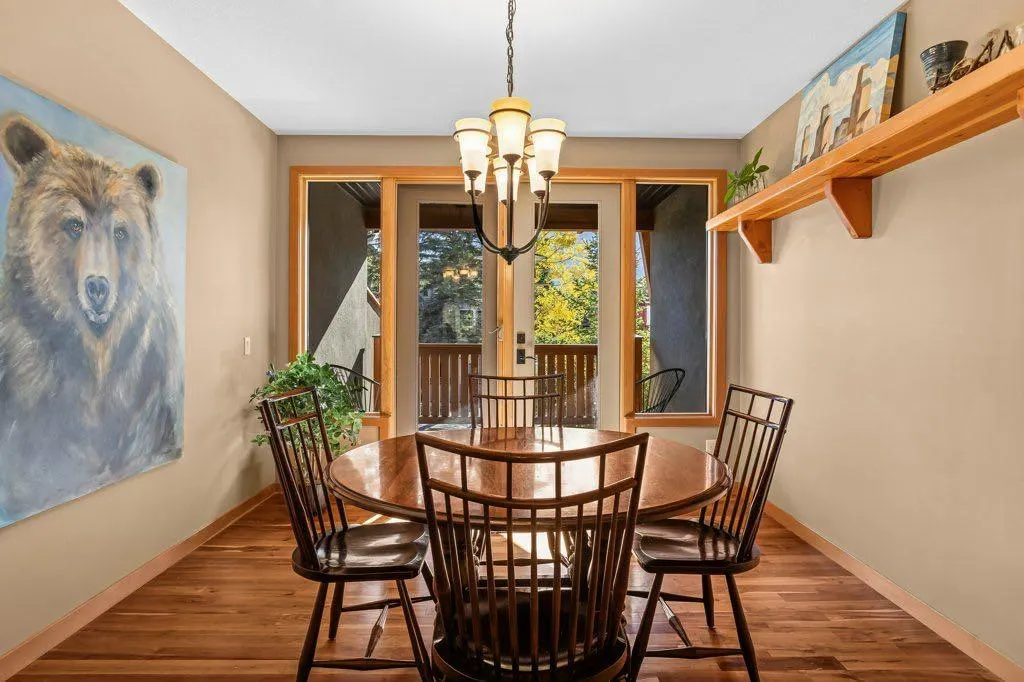 702 4 Street, #104