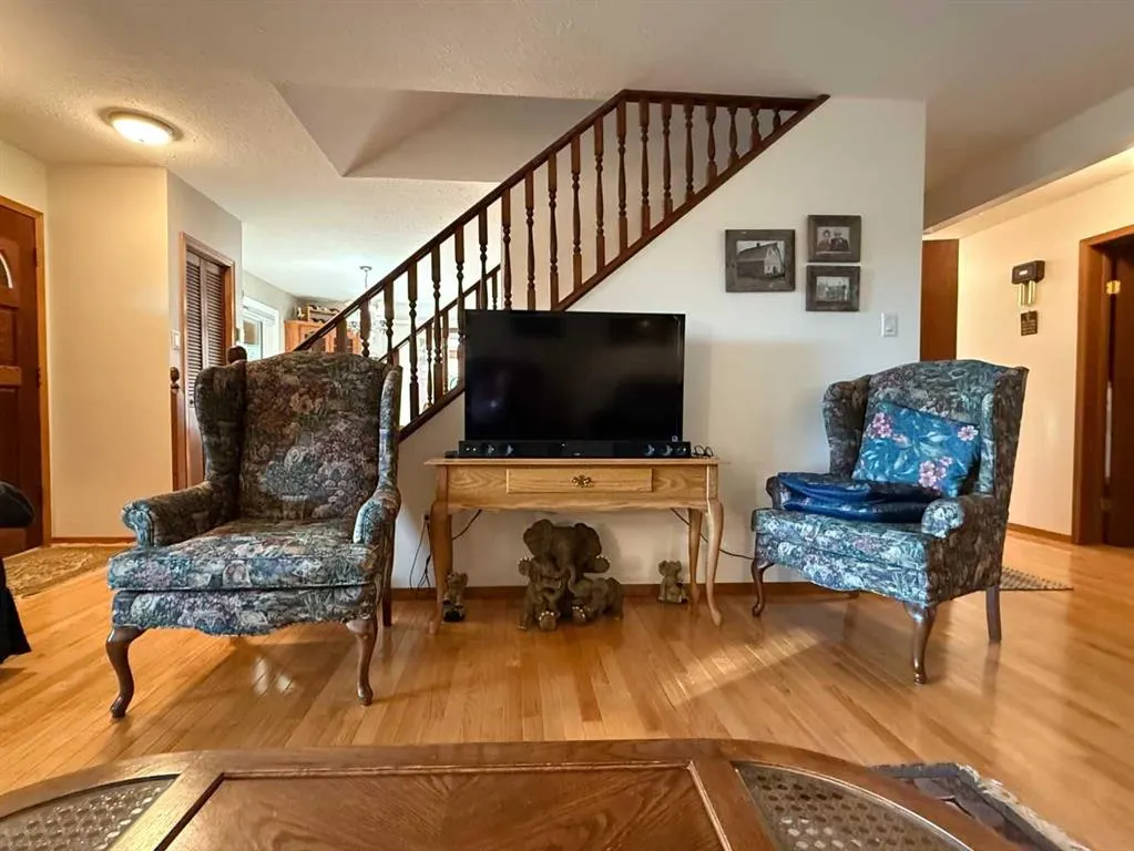 48077 Range Road 3275
