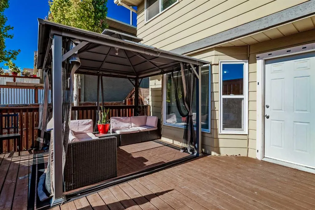72 Strathcona Crescent