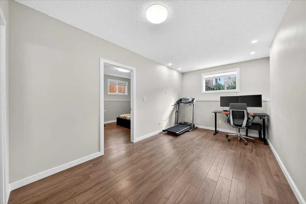 19 Sage Valley Close NW