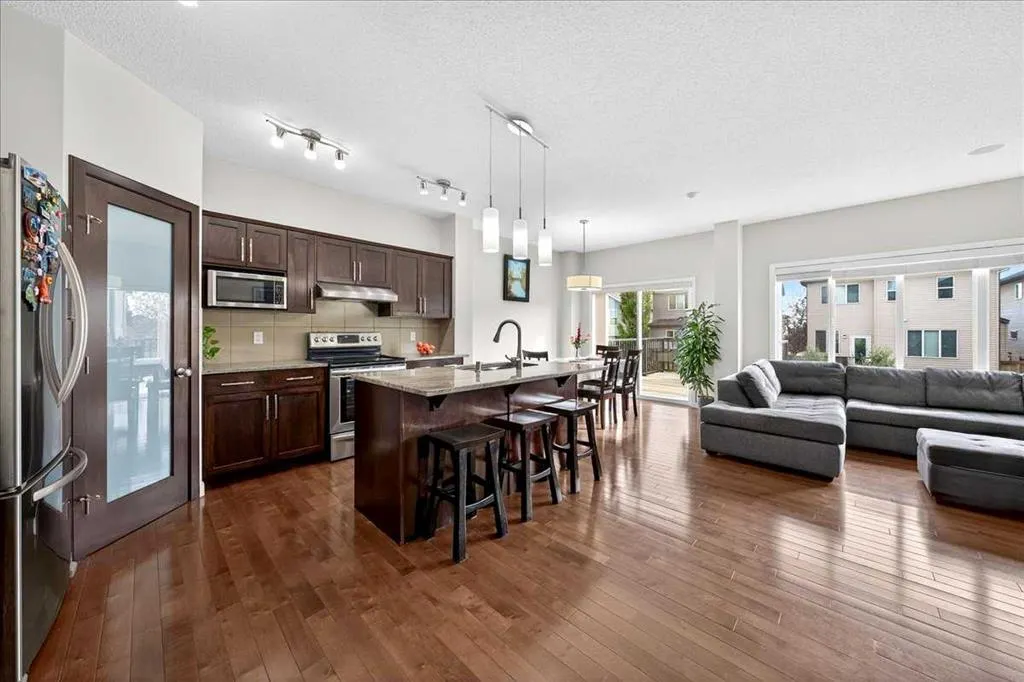 19 Sage Valley Close NW