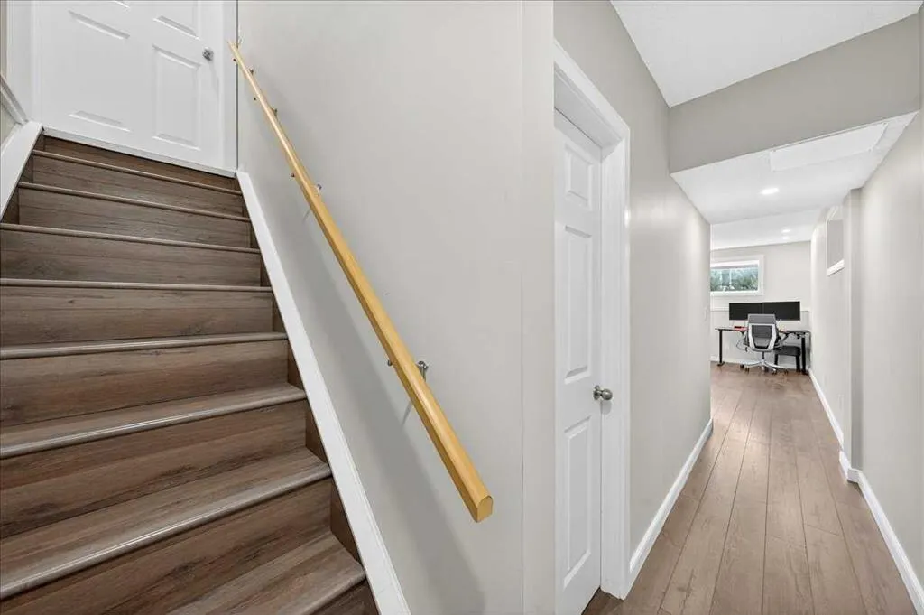 19 Sage Valley Close NW