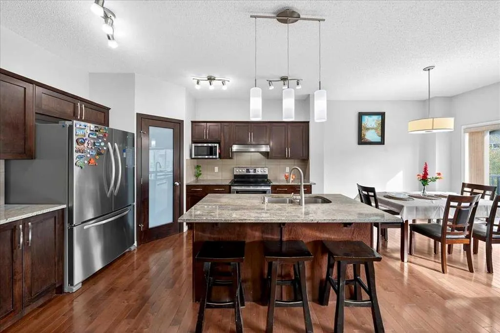 19 Sage Valley Close NW