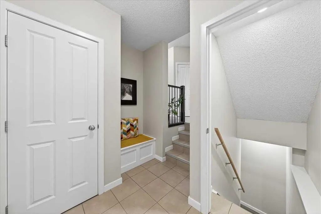 19 Sage Valley Close NW