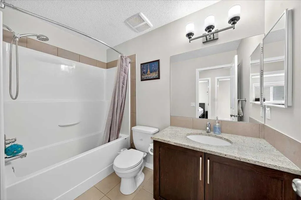 19 Sage Valley Close NW