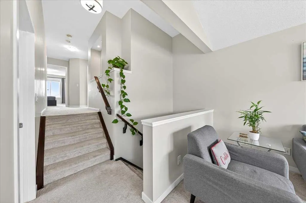 19 Sage Valley Close NW