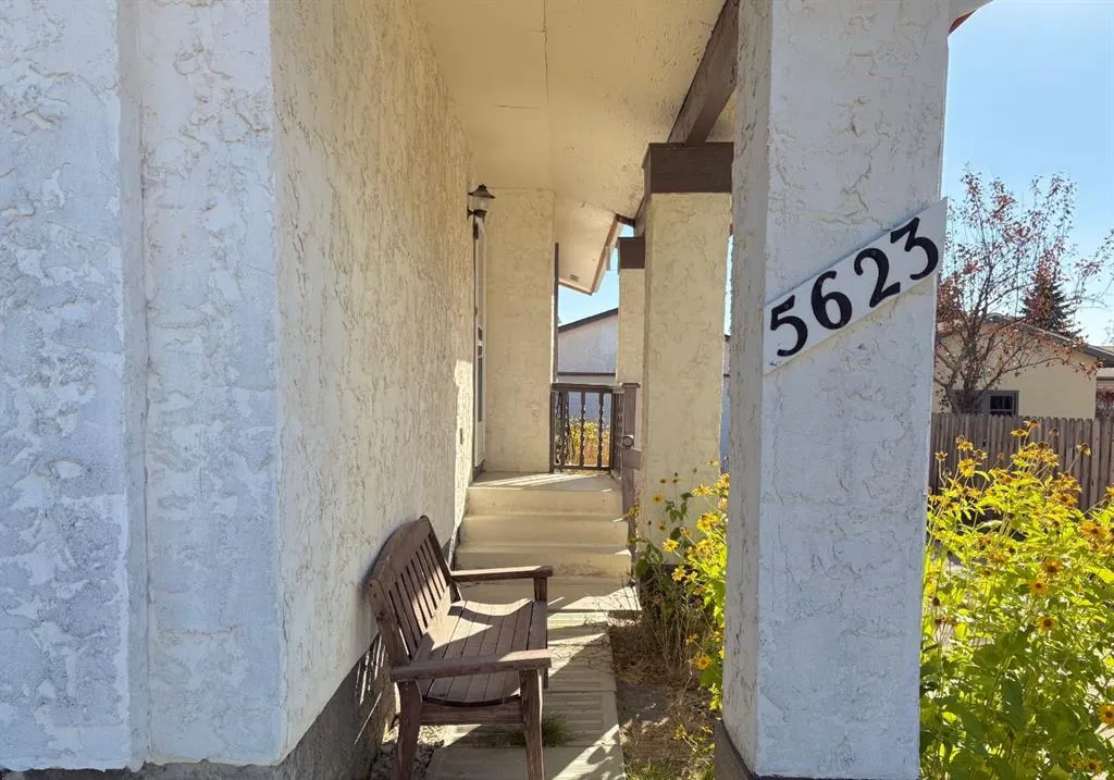 5623 55 Avenue