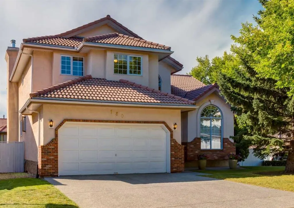 180 Edgevalley Circle NW