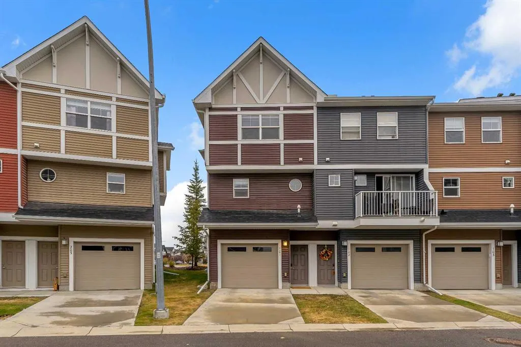 1225 Kings Heights Way SE, #101