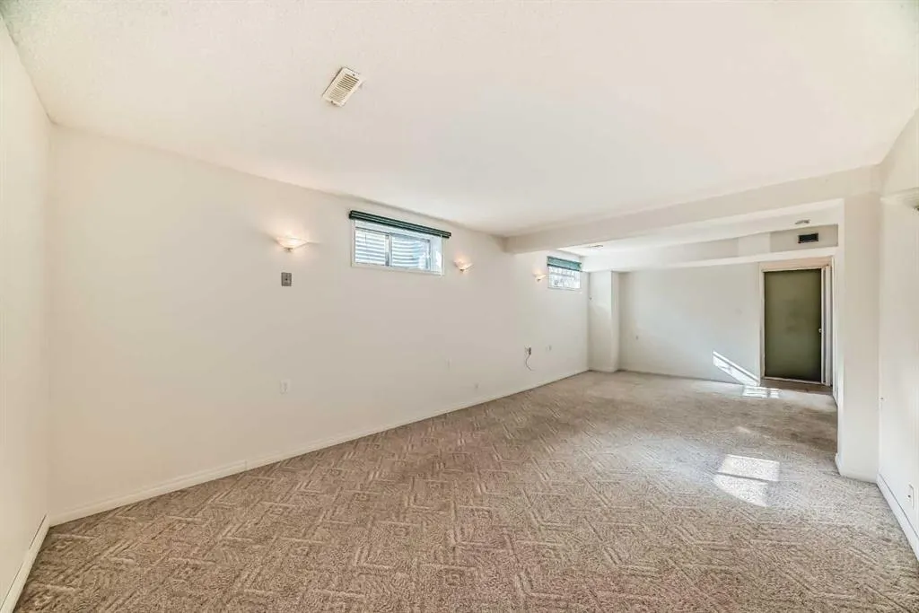 40 Glenpatrick Crescent