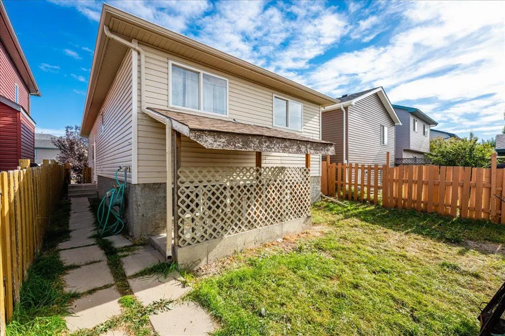 29 Martinvalley Place NE
