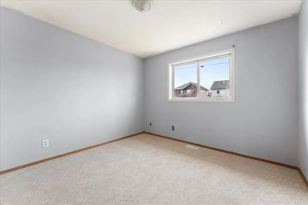29 Martinvalley Place NE
