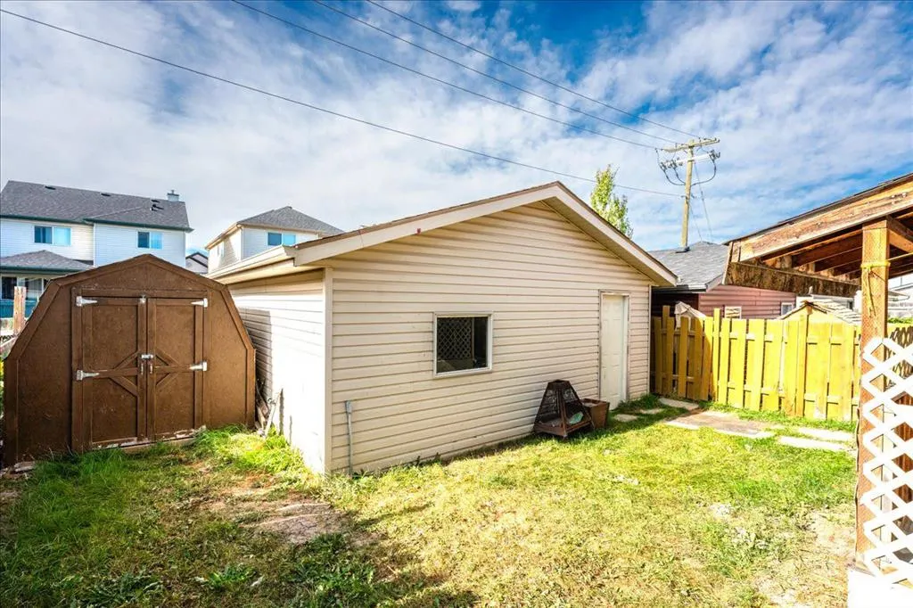29 Martinvalley Place NE