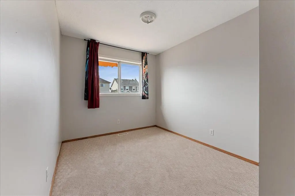 29 Martinvalley Place NE