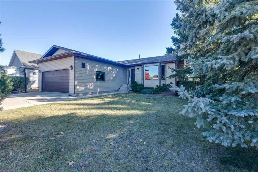 433 Regal Crescent