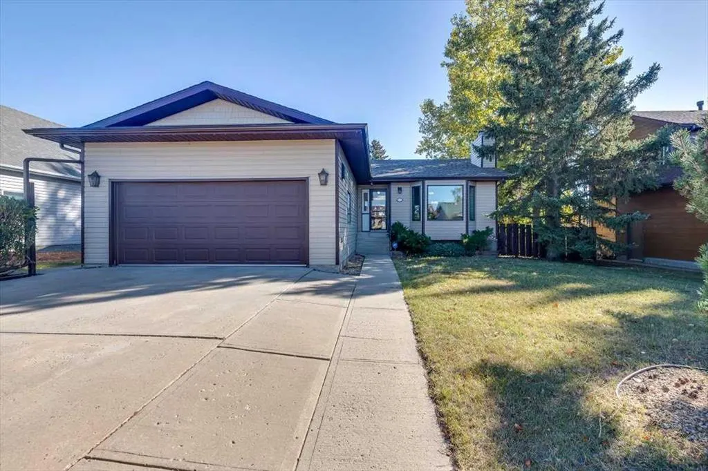 433 Regal Crescent