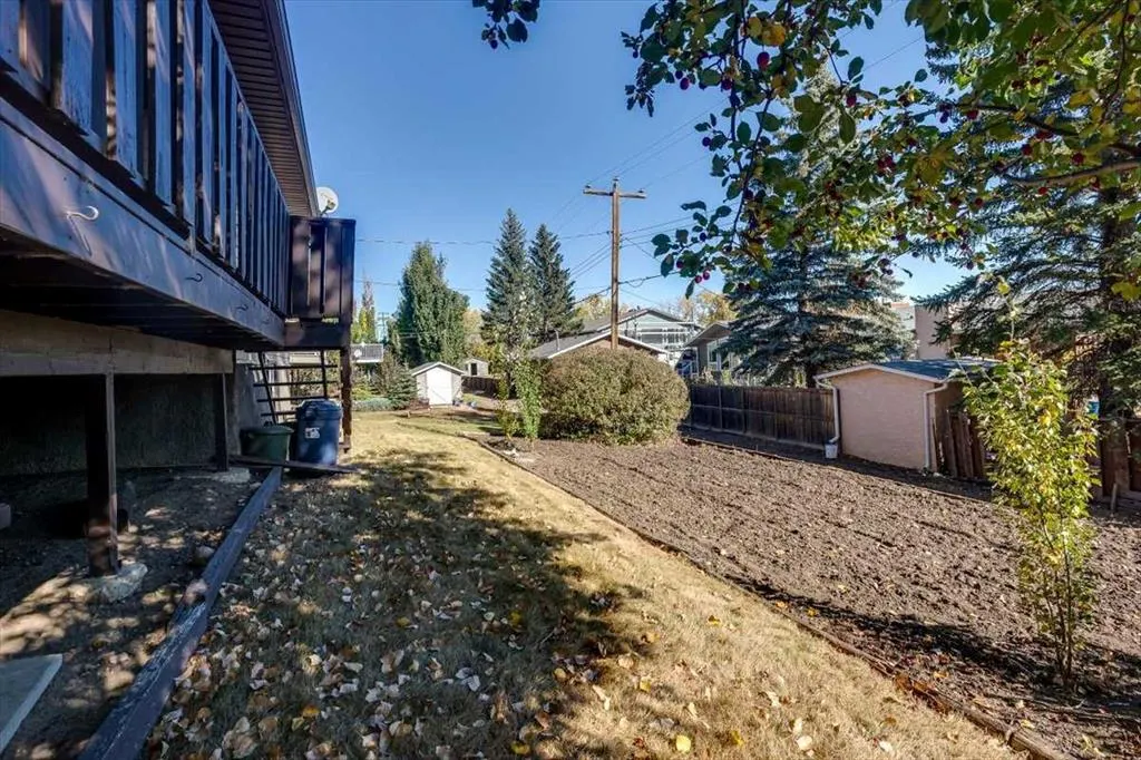 433 Regal Crescent