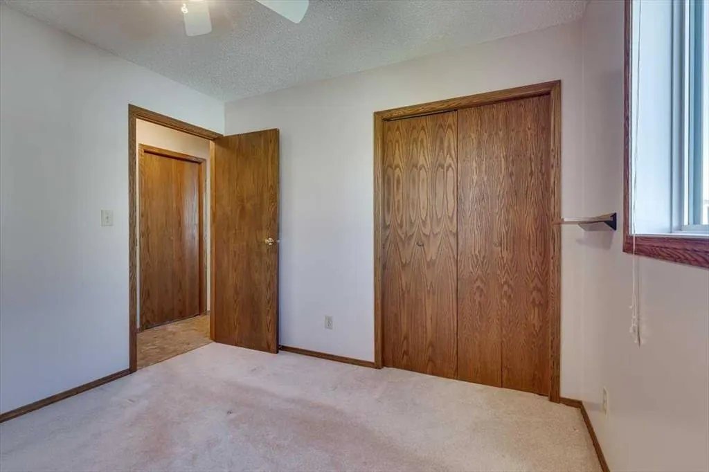 433 Regal Crescent