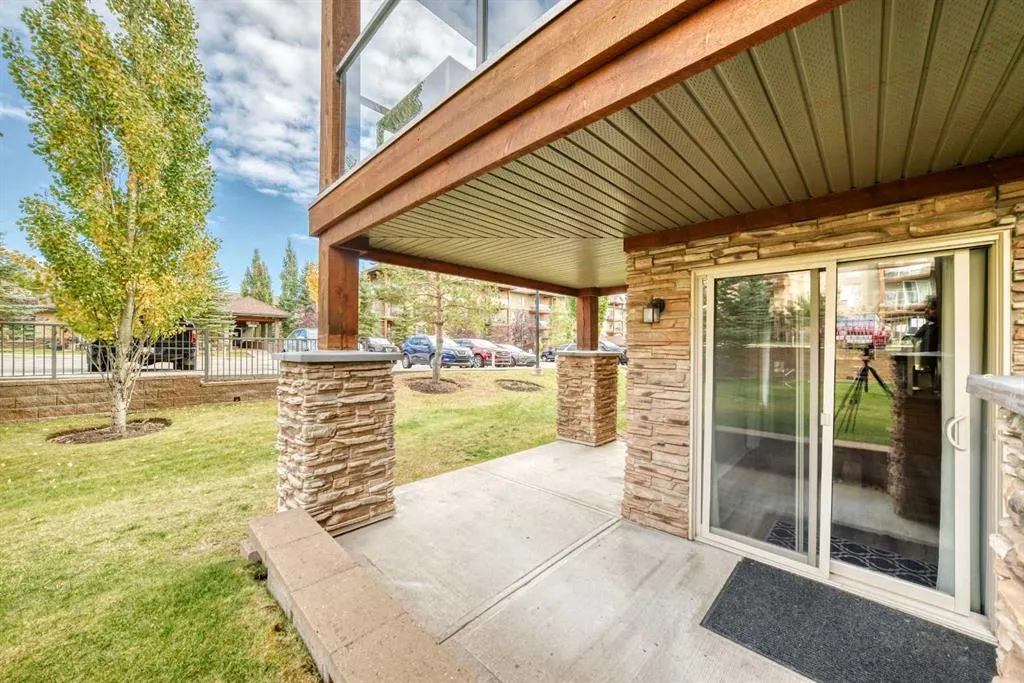 92 Crystal Shores Road, #3104