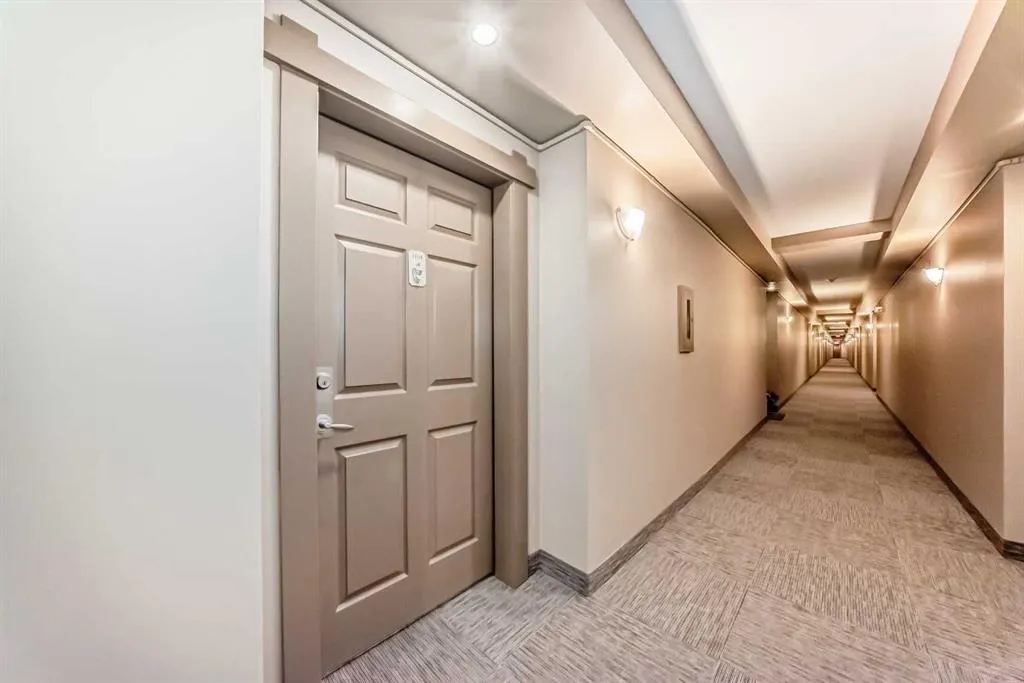 92 Crystal Shores Road, #3104
