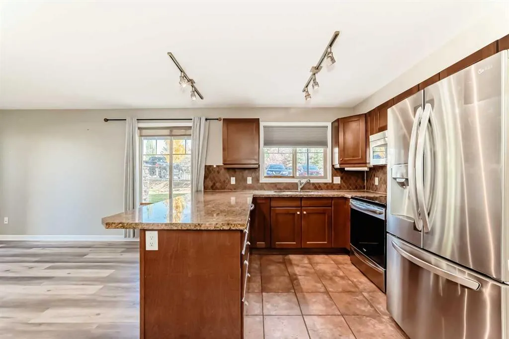 92 Crystal Shores Road, #3104