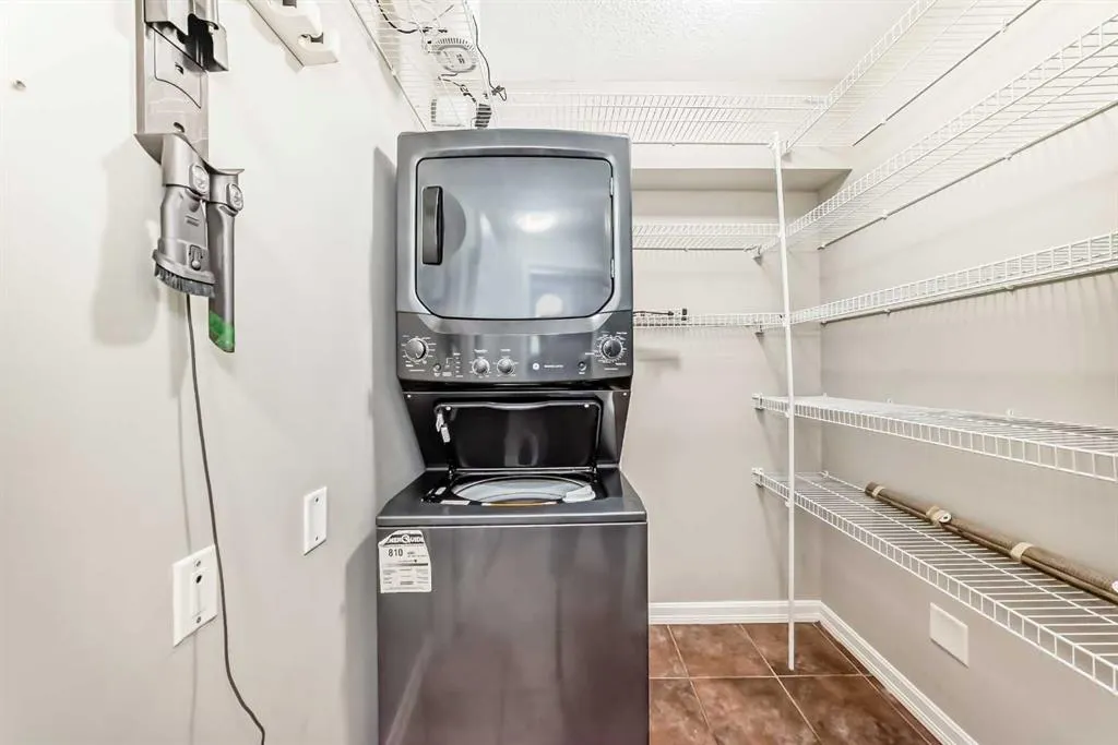 92 Crystal Shores Road, #3104