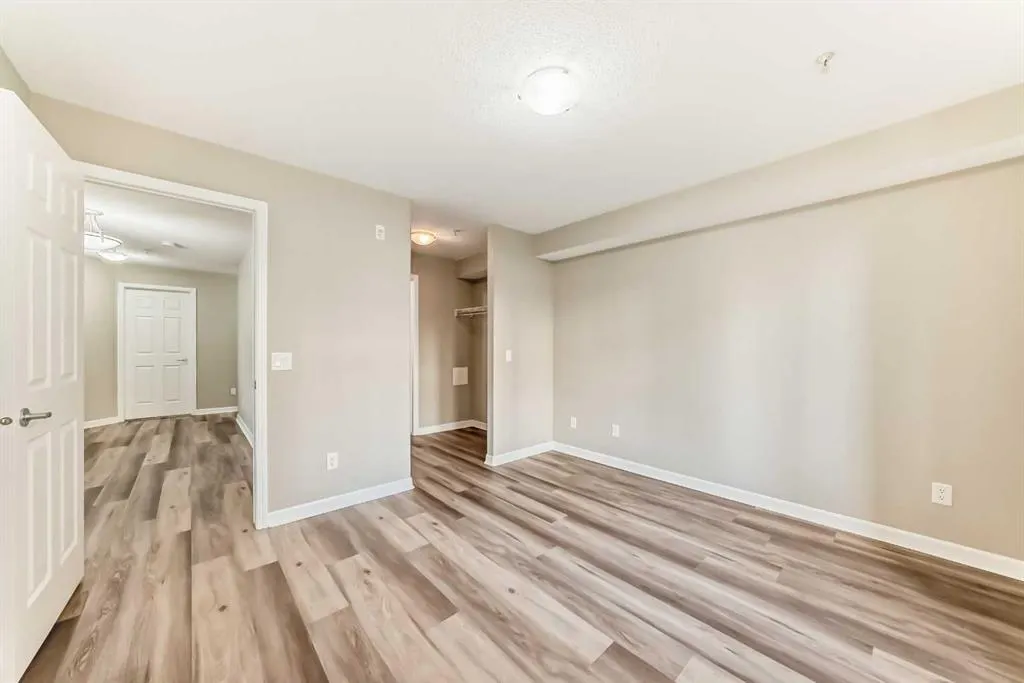 92 Crystal Shores Road, #3104