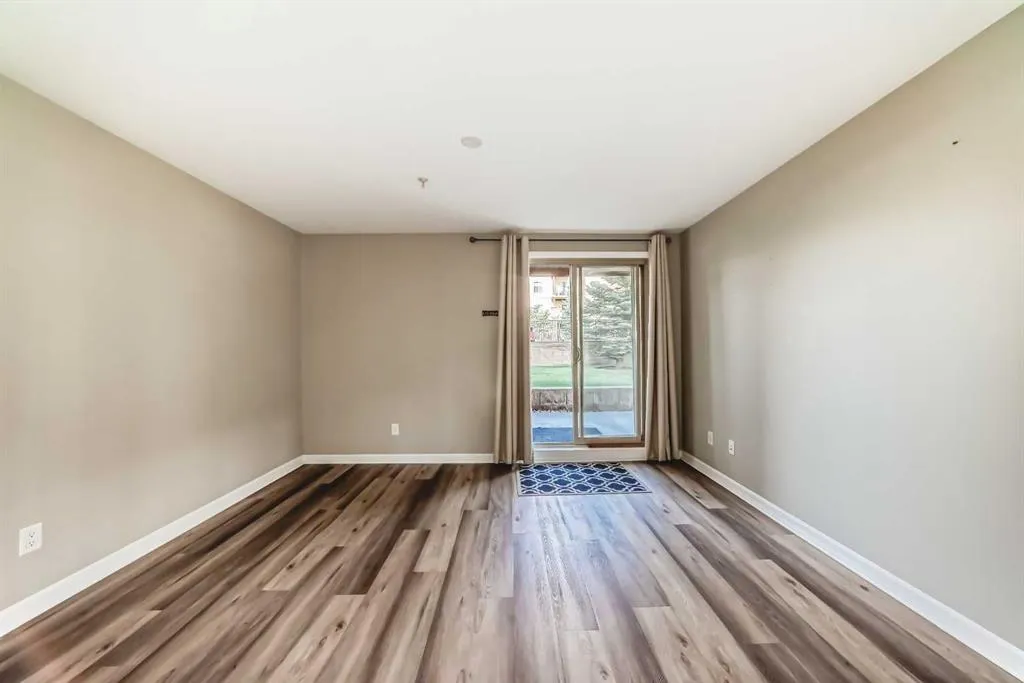 92 Crystal Shores Road, #3104
