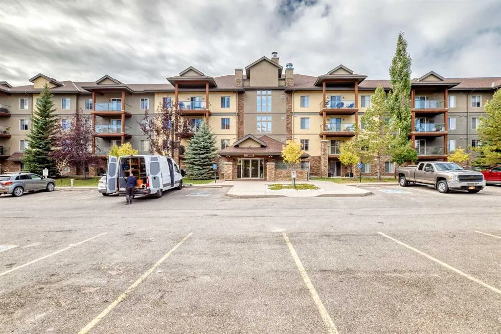 92 Crystal Shores Road, #3104