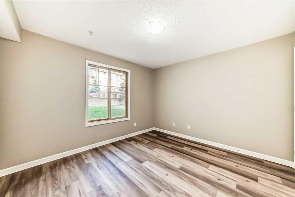 92 Crystal Shores Road, #3104