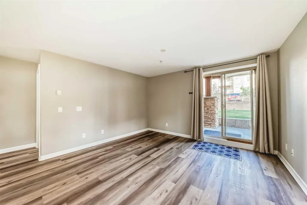 92 Crystal Shores Road, #3104