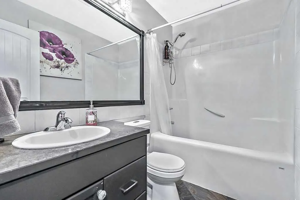 317 John Street SW