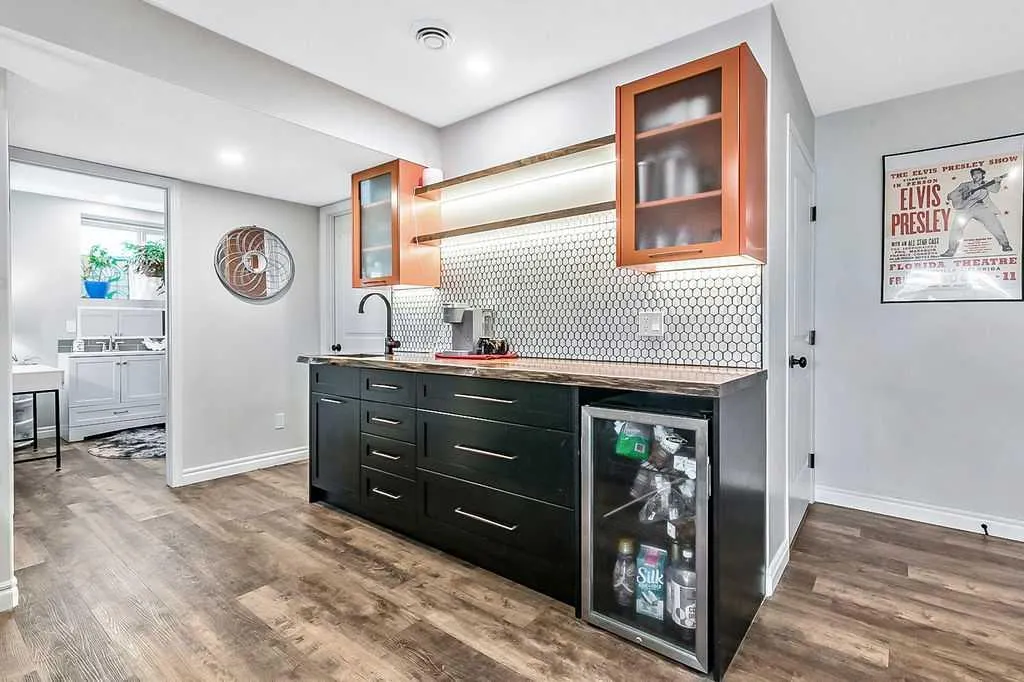 317 John Street SW