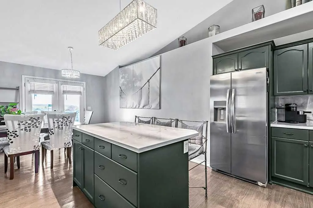 317 John Street SW